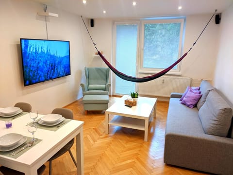 TV and multimedia, Living room, Dining area