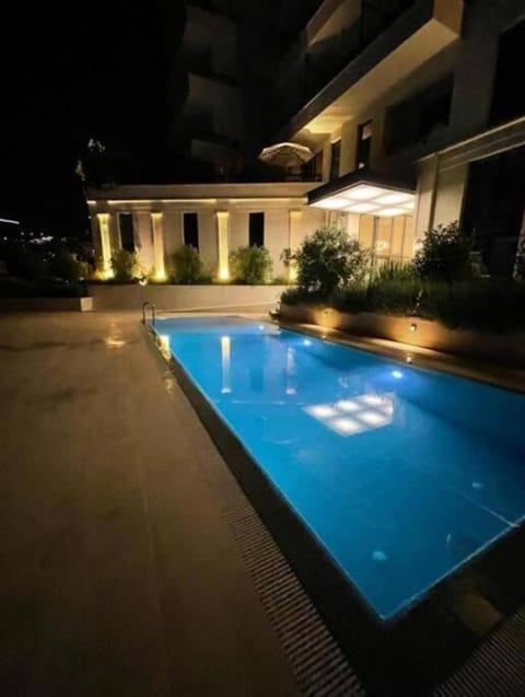 Night, Swimming pool