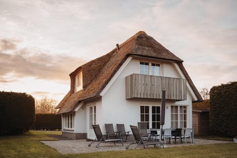 Property building, Garden, Garden view