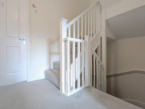 Guest Rooms Near City Centre & Dock Free Parking House in Liverpool