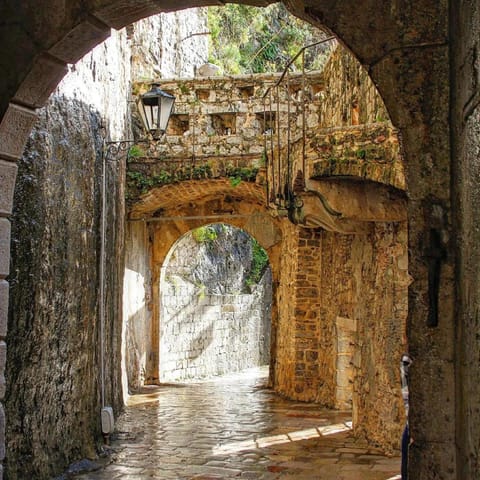 Old Town Boskovic Apartment Apartment in Kotor