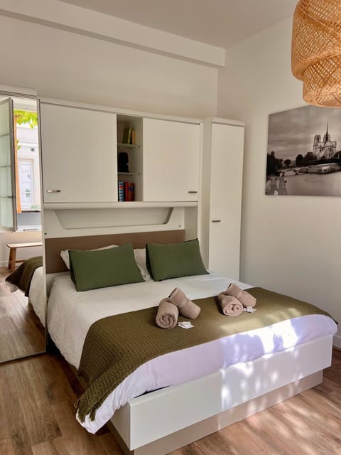 Bed, Photo of the whole room, Bedroom, towels, wardrobe