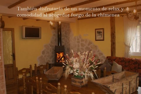 TV and multimedia, Seating area, Evening entertainment