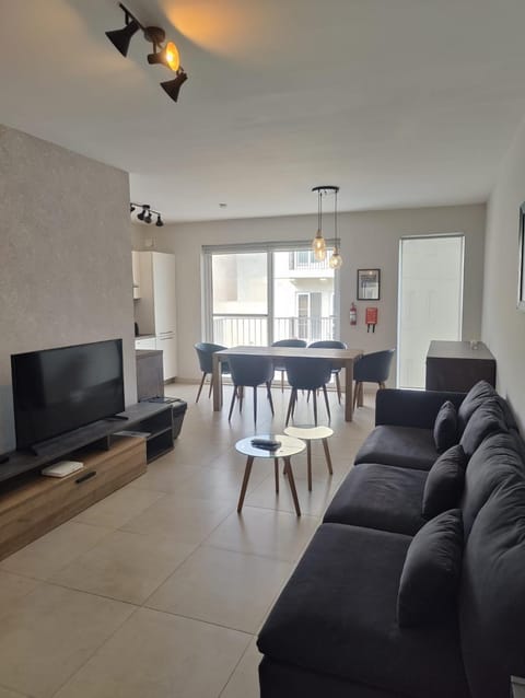 Gżira, 2 bedroom apartment Apartment in Sliema