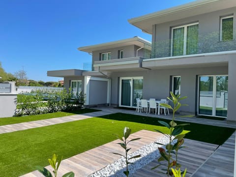 Property building, Garden