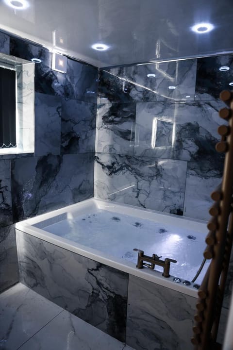 Hot Tub, Bathroom, Bath