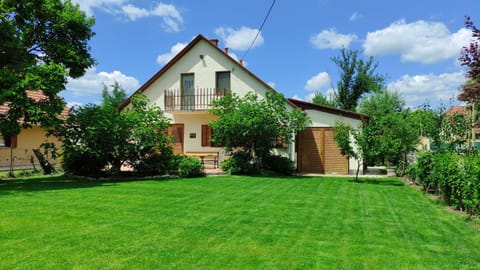 Property building, Garden, Garden, Garden view