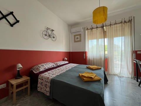Bed, View (from property/room), Balcony/Terrace, Bedroom, furniture