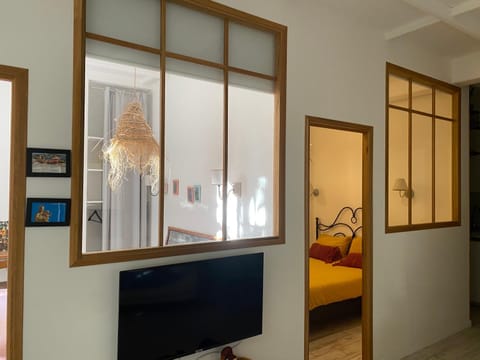 Jardin Vieux Port Panier Bed and Breakfast in Marseille