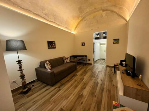 Communal lounge/ TV room, TV and multimedia, Seating area