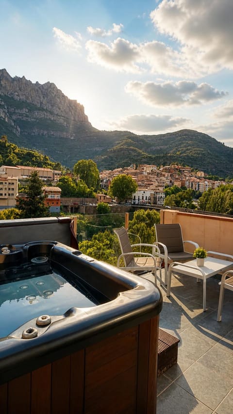Nearby landmark, Day, Natural landscape, Hot Tub, Mountain view