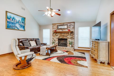 Dog-Friendly Alabama Retreat with Patio and Fire Pit! House in Mississippi