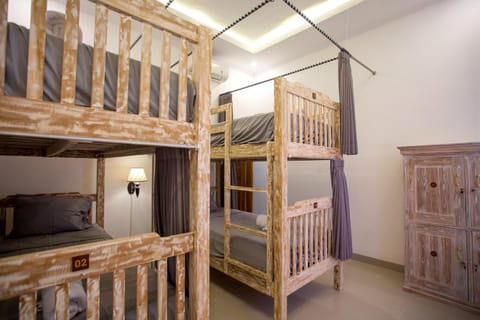 Bed, Photo of the whole room, Bedroom, bunk bed