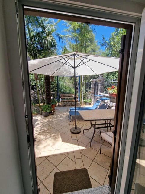 View (from property/room), Balcony/Terrace, Garden view, sunbed