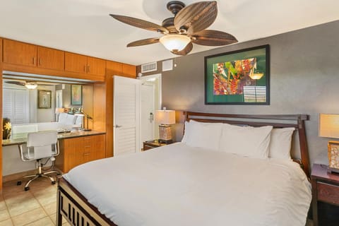 Kihei Beach 606 - Direct Ocean Front, Central AC! House in Kalaepohaku