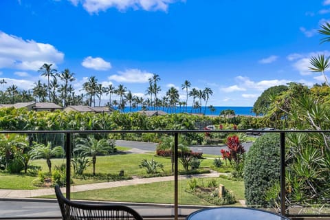 Wailea Elua Village 803, Ocean Views, Modern Reno House in Wailea