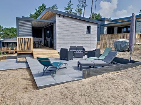 Chalet haut de gamme - 6 pers - Piscine chauffée - Proche plage - Jullouville - FR-1-361-518 Chalet in Saint-Pair-sur-Mer