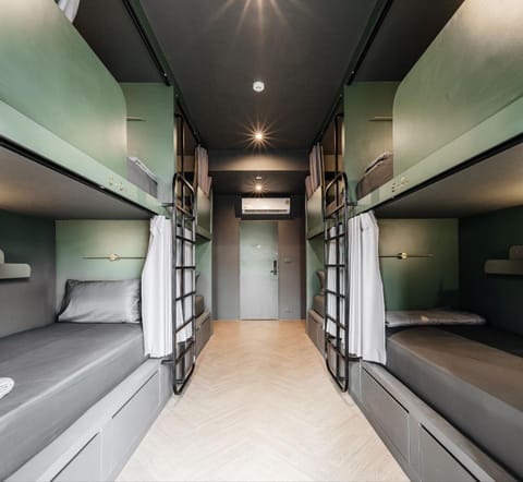 Bed, bunk bed