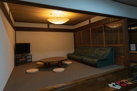 Communal lounge/ TV room, Communal lounge/ TV room