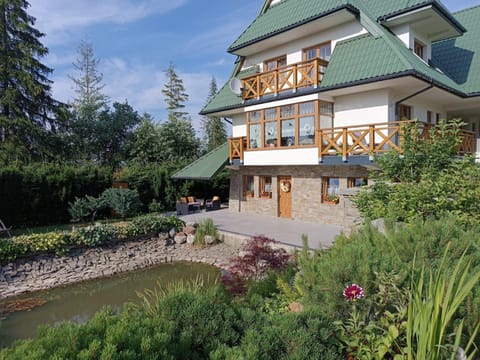 Property building, Garden
