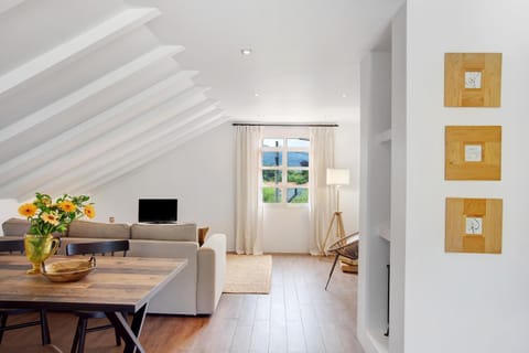 Property building, Living room