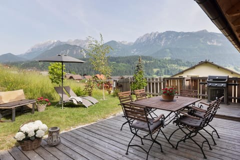 Day, Natural landscape, View (from property/room), Balcony/Terrace, Dining area, Mountain view