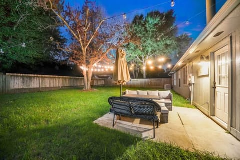 Property building, Patio, Spring, Night, Garden, Garden view