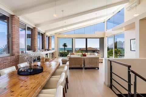 Ocean view luxury villa with pool - Camps Bay Villa in Camps Bay