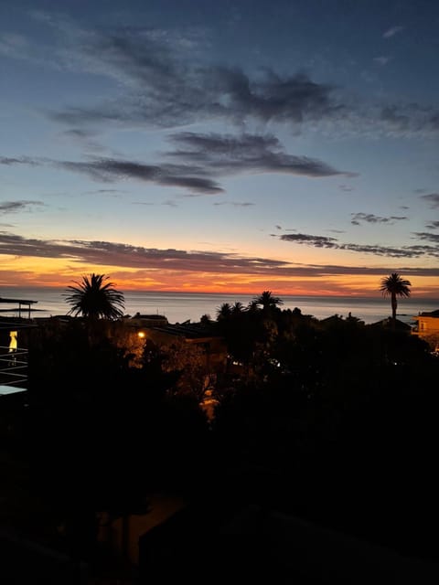 Ocean view luxury villa with pool - Camps Bay Villa in Camps Bay