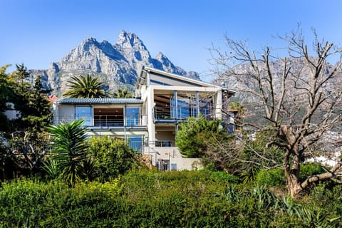 Ocean view luxury villa with pool - Camps Bay Villa in Camps Bay