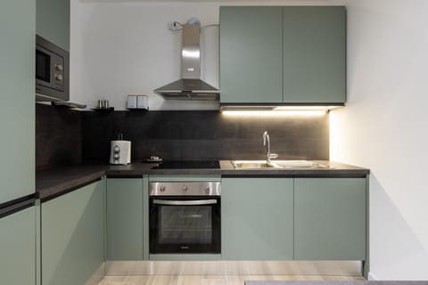 Kitchen or kitchenette, dishwasher, minibar, pet friendly, stove