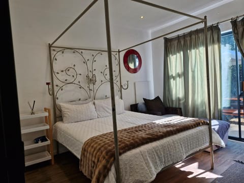 Spacious home in Cape Towns Blouberg area Villa in Cape Town