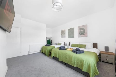 Spacious Home In The Heart of West Yorkshire Apartment in Calderdale