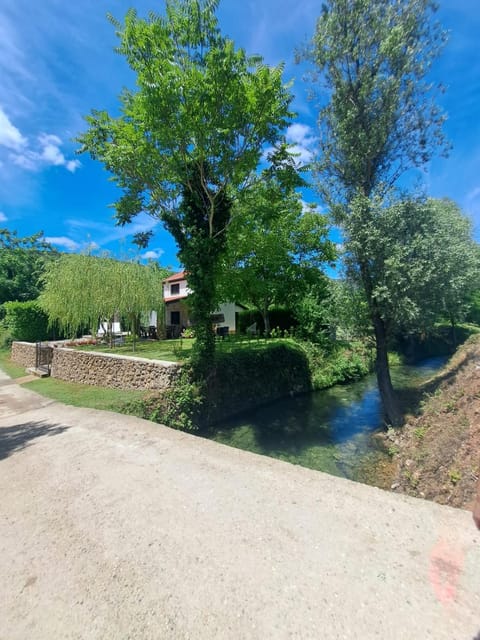 Kuća za odmor Buk House in Dubrovnik-Neretva County