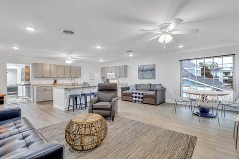 Eagle's Nest - Upscale Loft Downtown Close to GSU Apartment in Statesboro