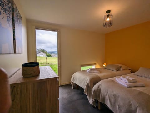 Gîte rénové avec terrasse, randonnées et activités culturelles en Haute-Loire - FR-1-582-470 House in Provence-Alpes-Côte d'Azur