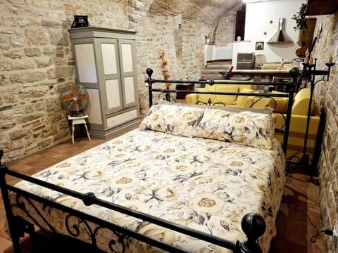 O rosa bella Appartamento via savelli della porta 24 House in Gubbio