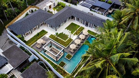 Property building, Bird's eye view, Garden, View (from property/room), Garden view, Pool view, Swimming pool, Parking, internet, sunbed