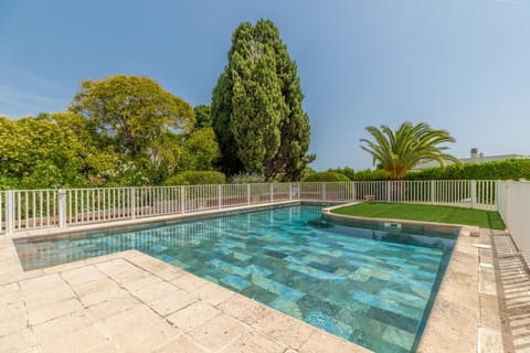 Pool view, Swimming pool, sunbed
