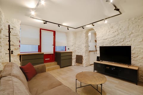 Communal lounge/ TV room, TV and multimedia, Living room, Seating area