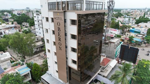 Property building, Bird's eye view, City view, Street view, Location