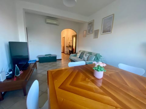 BELLAVISTA , Bright and Stylish Two Bedroom Apartment in the Historic Center Apartment in Ravenna