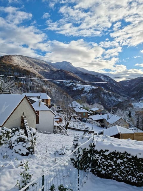View (from property/room), Mountain view