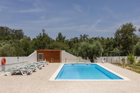 Swimming pool, sunbed