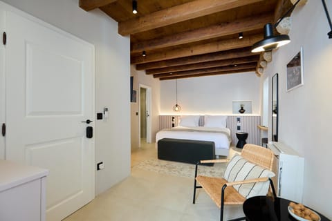 Modern Stone House, luxury suites in Dubrovnik Old Town Bed and Breakfast in Dubrovnik