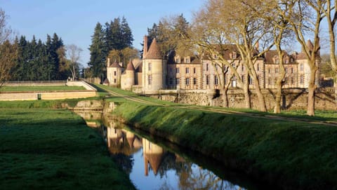Property building, Garden view, River view