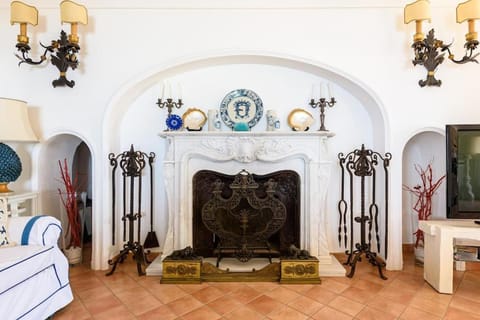 Living room, fireplace