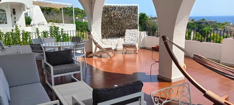 Patio, Balcony/Terrace, Dining area, Sea view