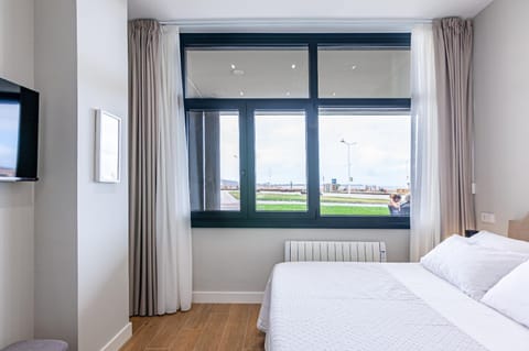 Bird's eye view, View (from property/room), City view