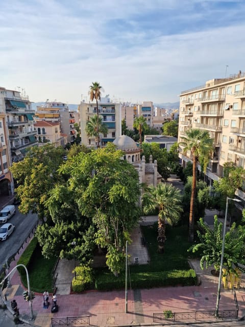 Day, Neighbourhood, Natural landscape, Bird's eye view, Balcony/Terrace, City view, Location